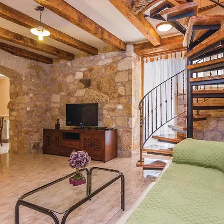 Tatil Evi Puzari Vi Pićan