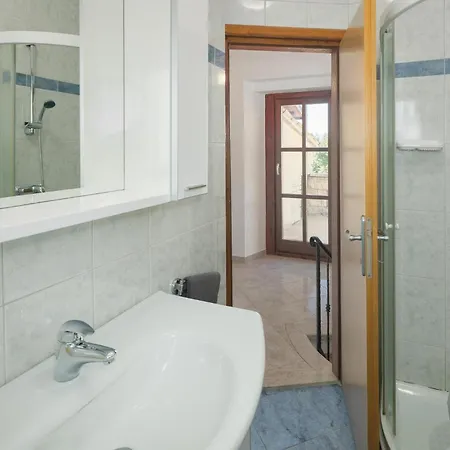 Holiday home Holiday Home Puzari VI