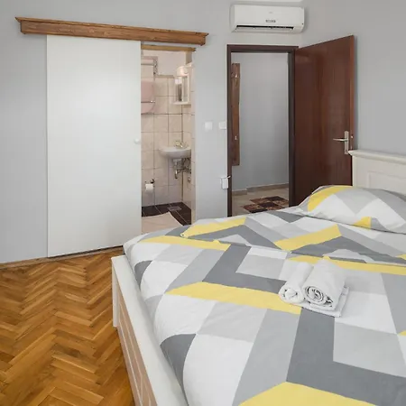 Holiday Home Puzari VI Holiday home *