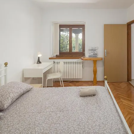 Holiday Home Puzari VI Holiday home