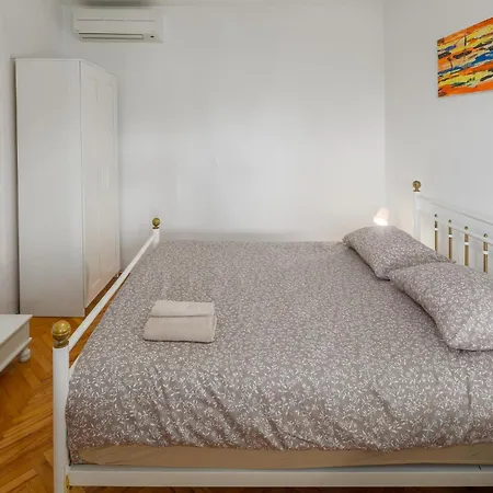 Holiday home Holiday Home Puzari VI Pican