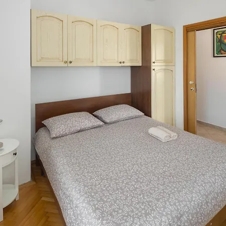 Holiday Home Puzari VI * Pican